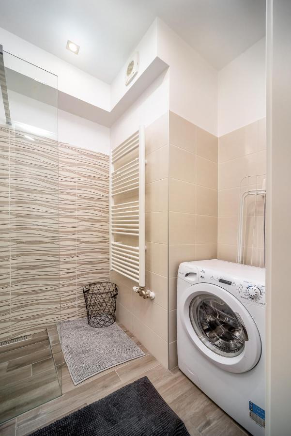 Grace Pine Apartment 3 Budapest Kültér fotó