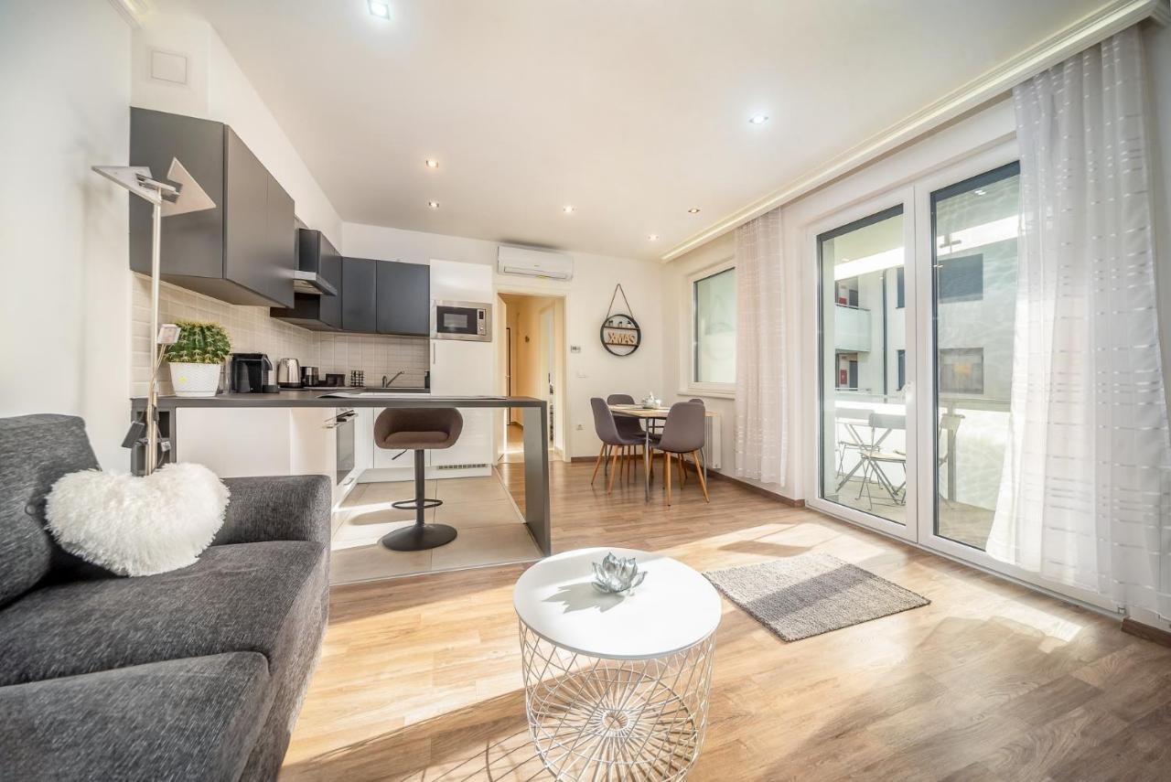 Grace Pine Apartment 3 Budapest Kültér fotó