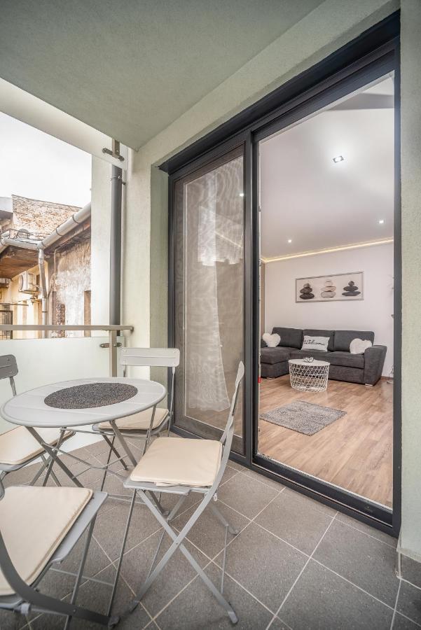Grace Pine Apartment 3 Budapest Kültér fotó